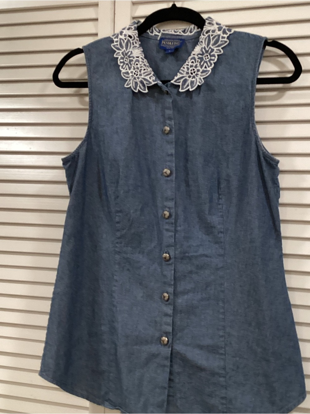 Pendleton Denim looking Sleeveless Button-Down Top White Lace Detail